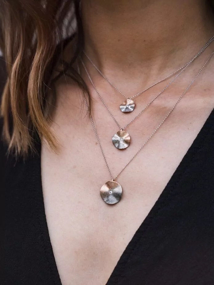 Flower Dreams_3 Chains_Moonlight-Leonie