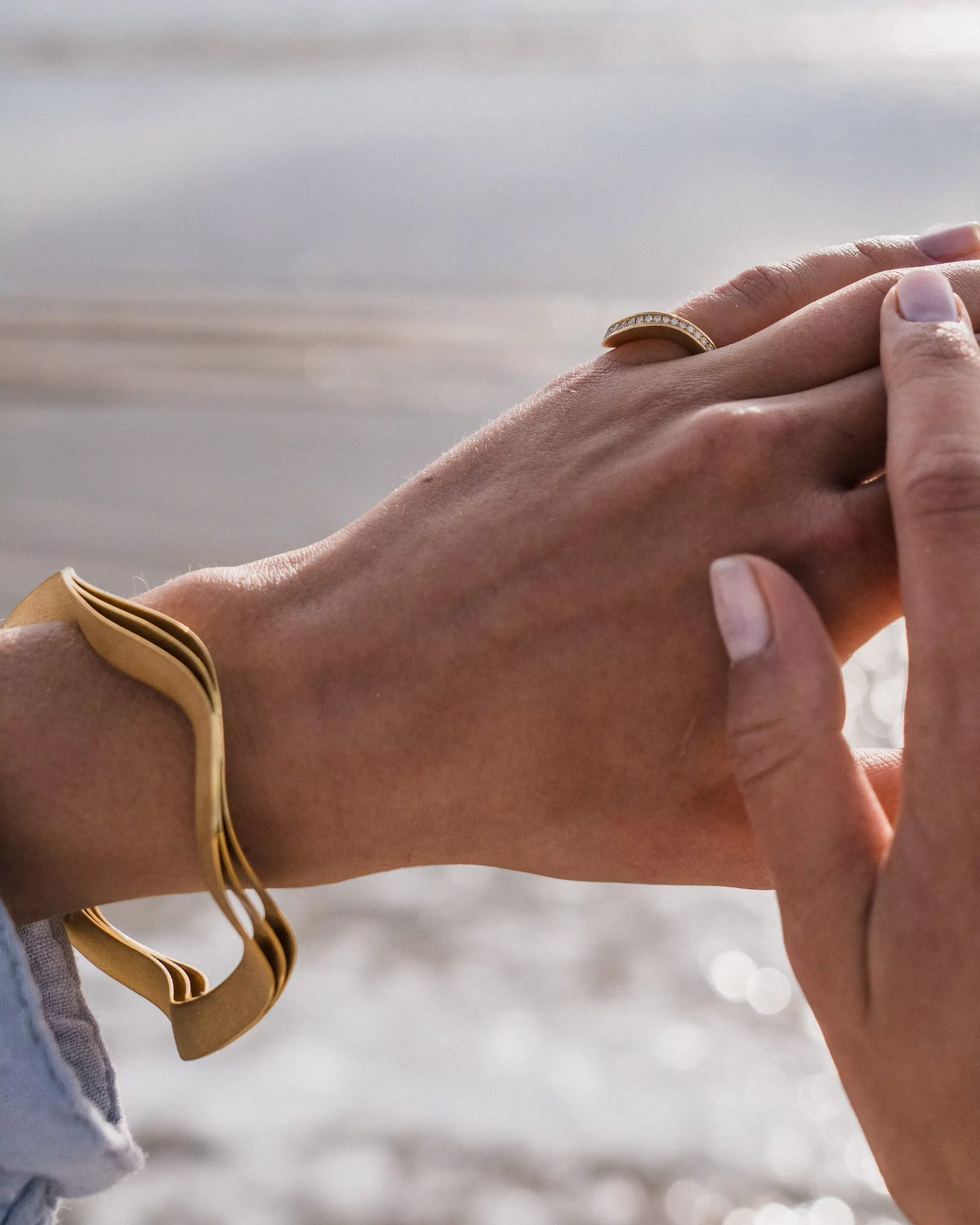 Waves_Bracelet_Yellow-Beach